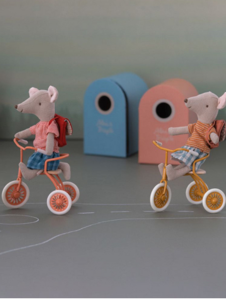 Mouse Tricycle Big Sister With Red Bag