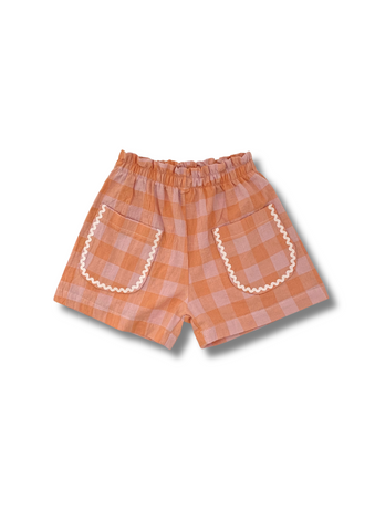 Gingham shorts with scalloped pockets