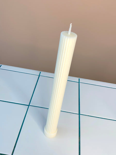 Skinny Pillar White
